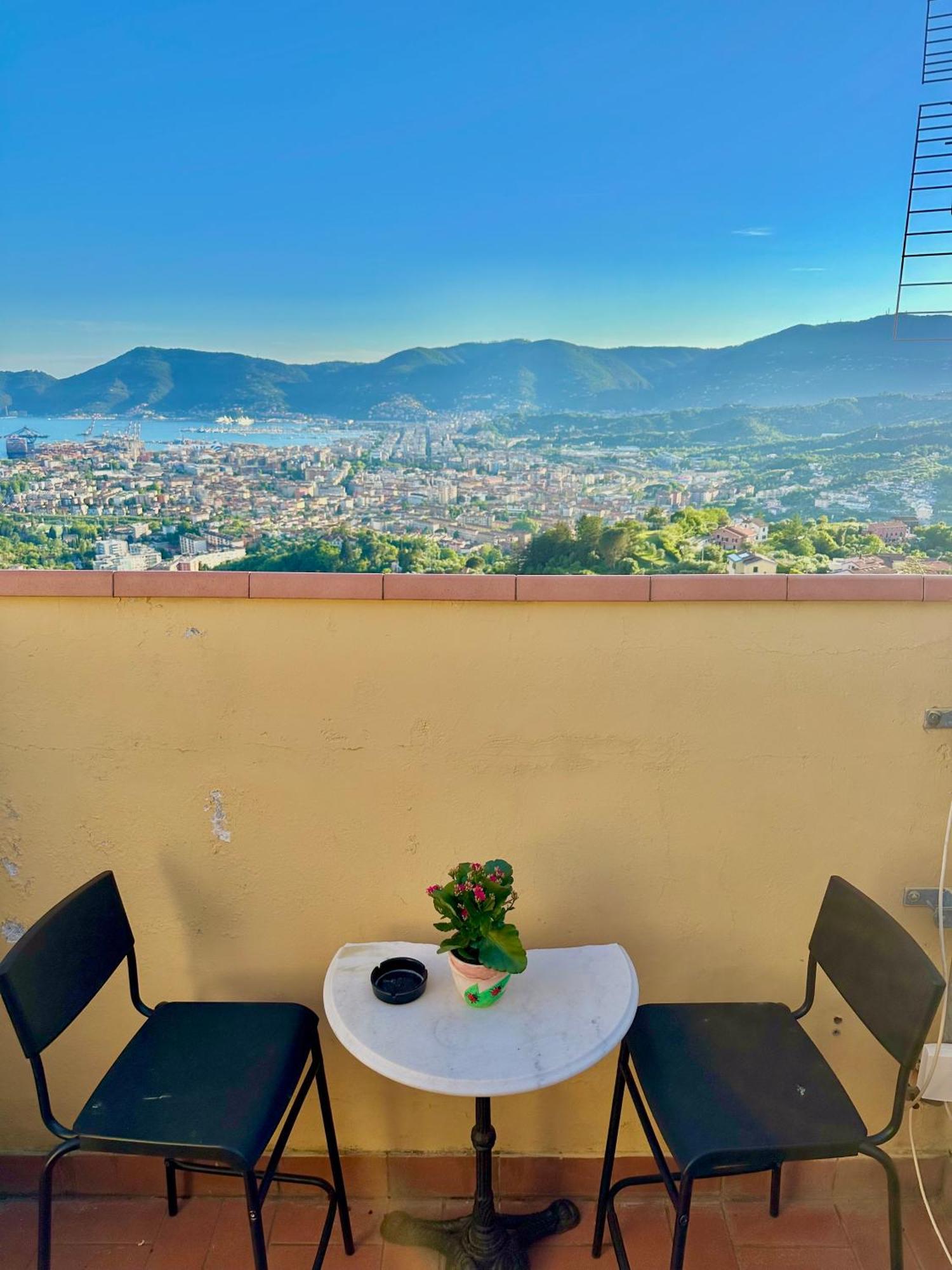 Ferienwohnung La Spezia Vezzano 5 Terre - Il Ciliegio Vezzano Ligure Exterior foto